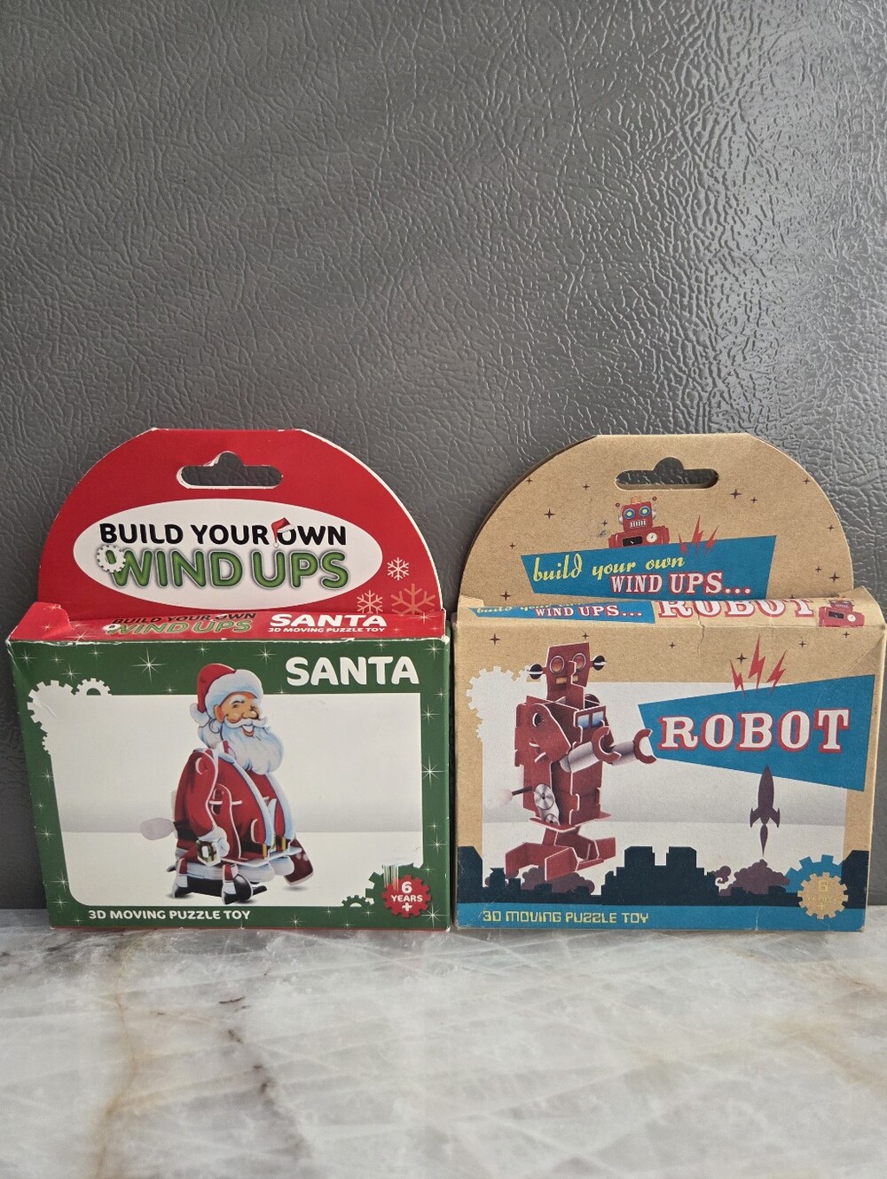 Miniature Wind Up Puzle Toy  Santa and Robot
